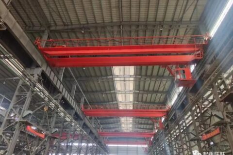 防爆起重機(jī)如何應(yīng)對(duì)危險(xiǎn)物料泄露的情況？